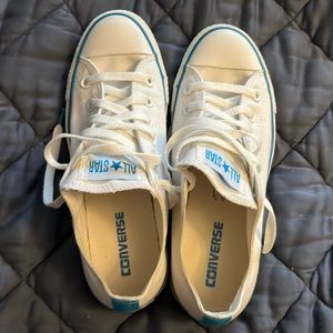 Converse All Star sneakers size 8 excellent condition